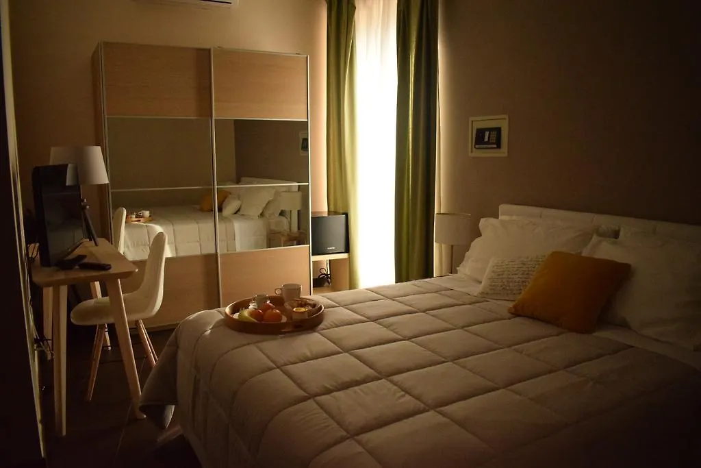Cento Tari' Guest House كاستيليوني دي سيشيليا