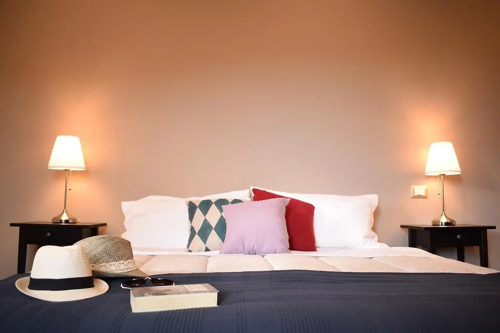 ***  Cento Tari' Guest House كاستيليوني دي سيشيليا إيطاليا