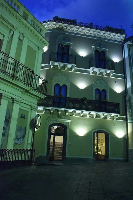 Cento Tari' Guest House كاستيليوني دي سيشيليا
